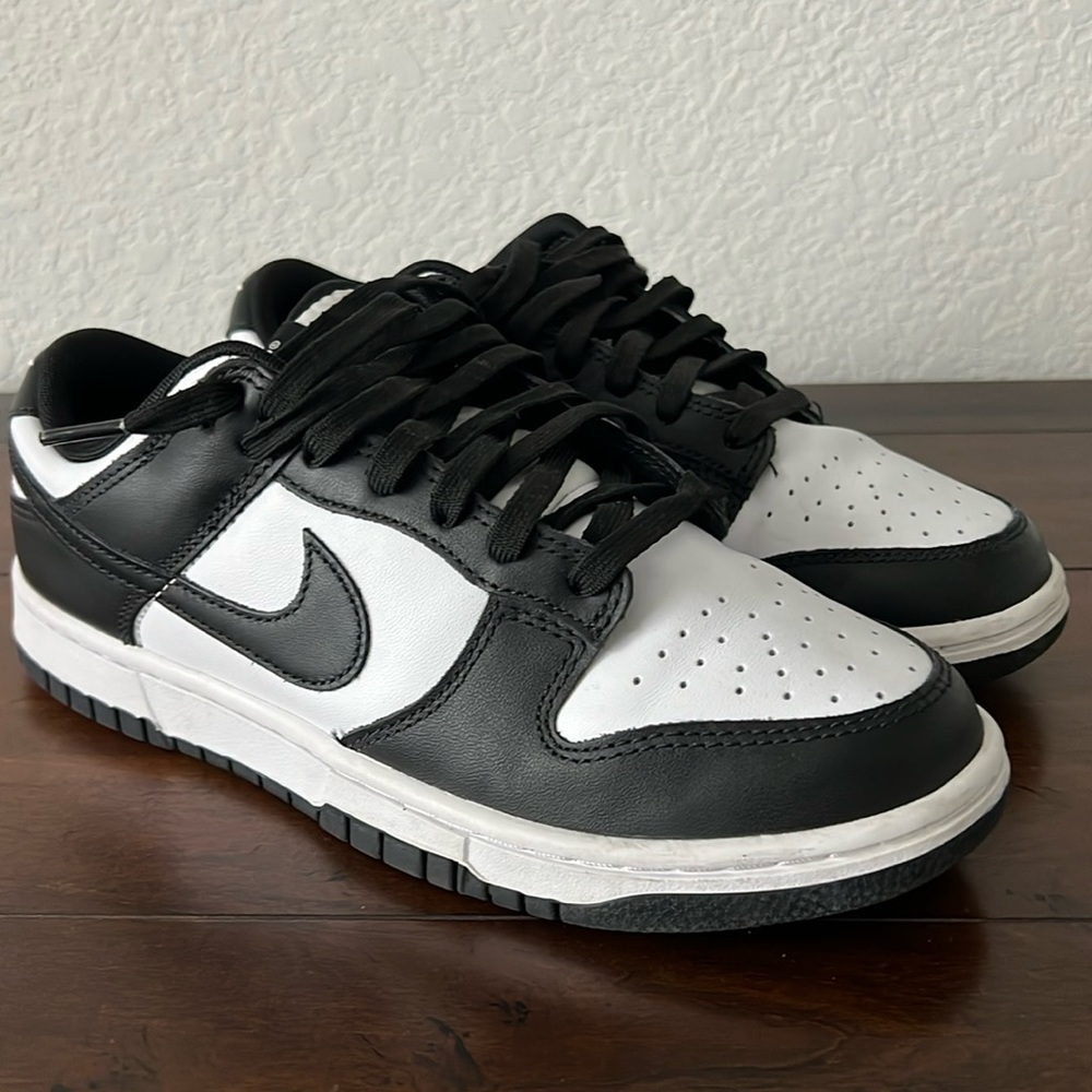 Nike Panda Dunks